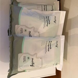 Motif Breastmilk Storage Bags - White